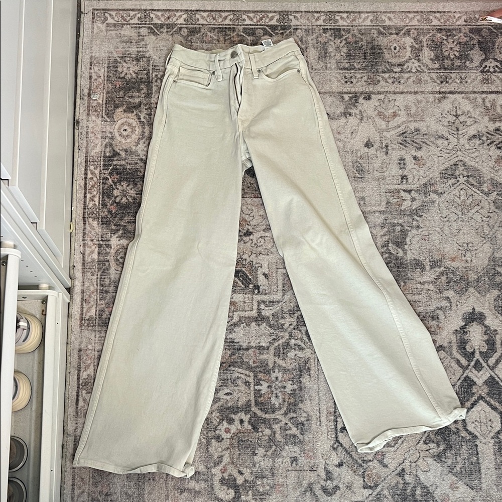 Good American Light Cream Flare Jeans